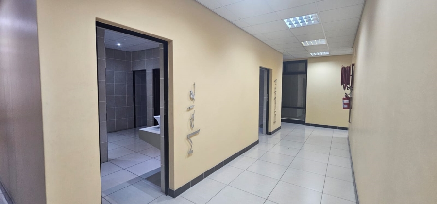 To Let commercial Property for Rent in Vincent Eastern Cape